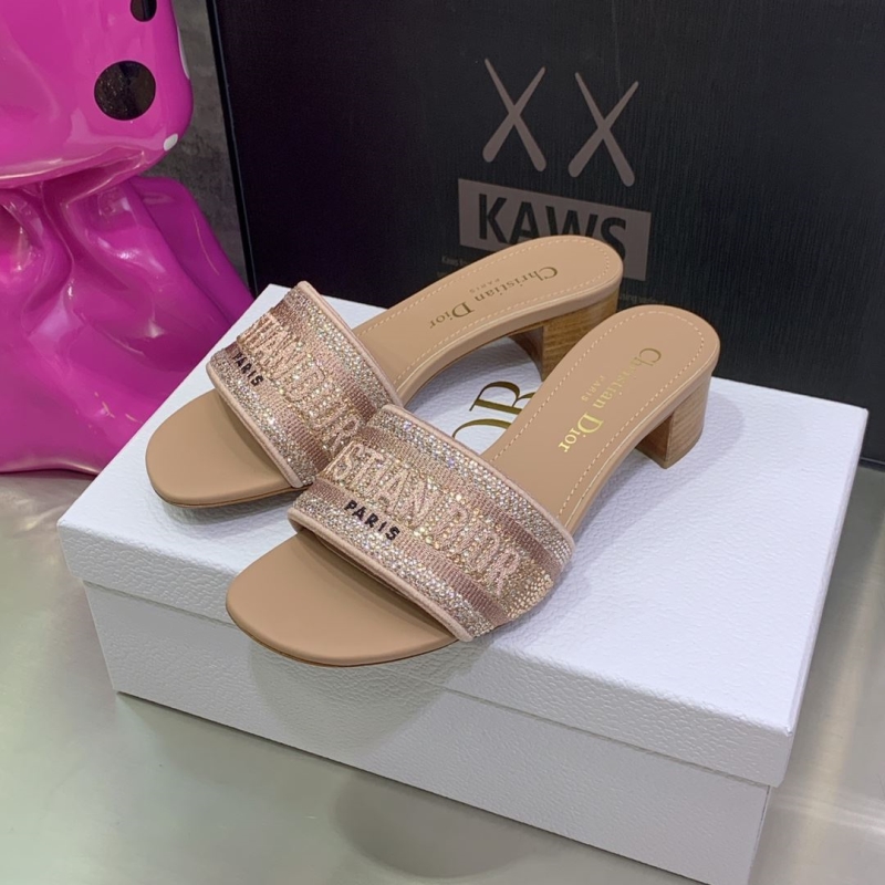 ch**an D*or slippers
